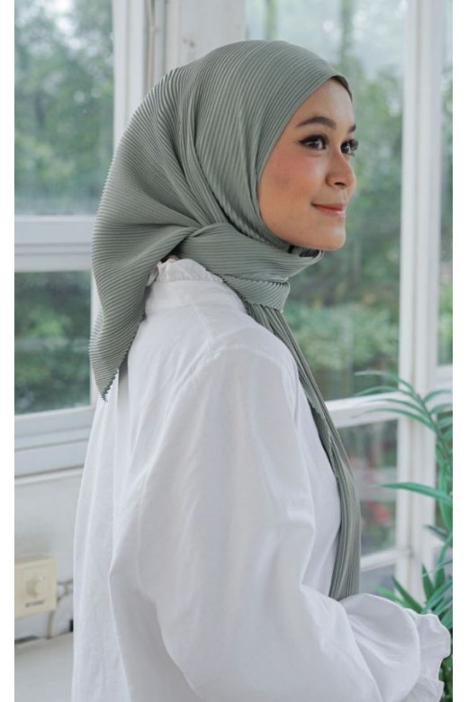 Suria Segitiga Instan Pleats Matcha